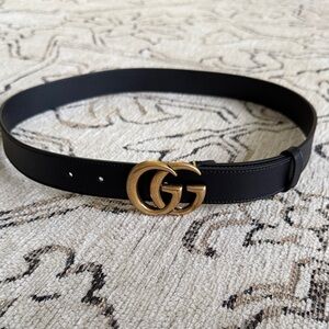 Gucci women’s Black Marmont Belt with Gold GG Buckle size 90